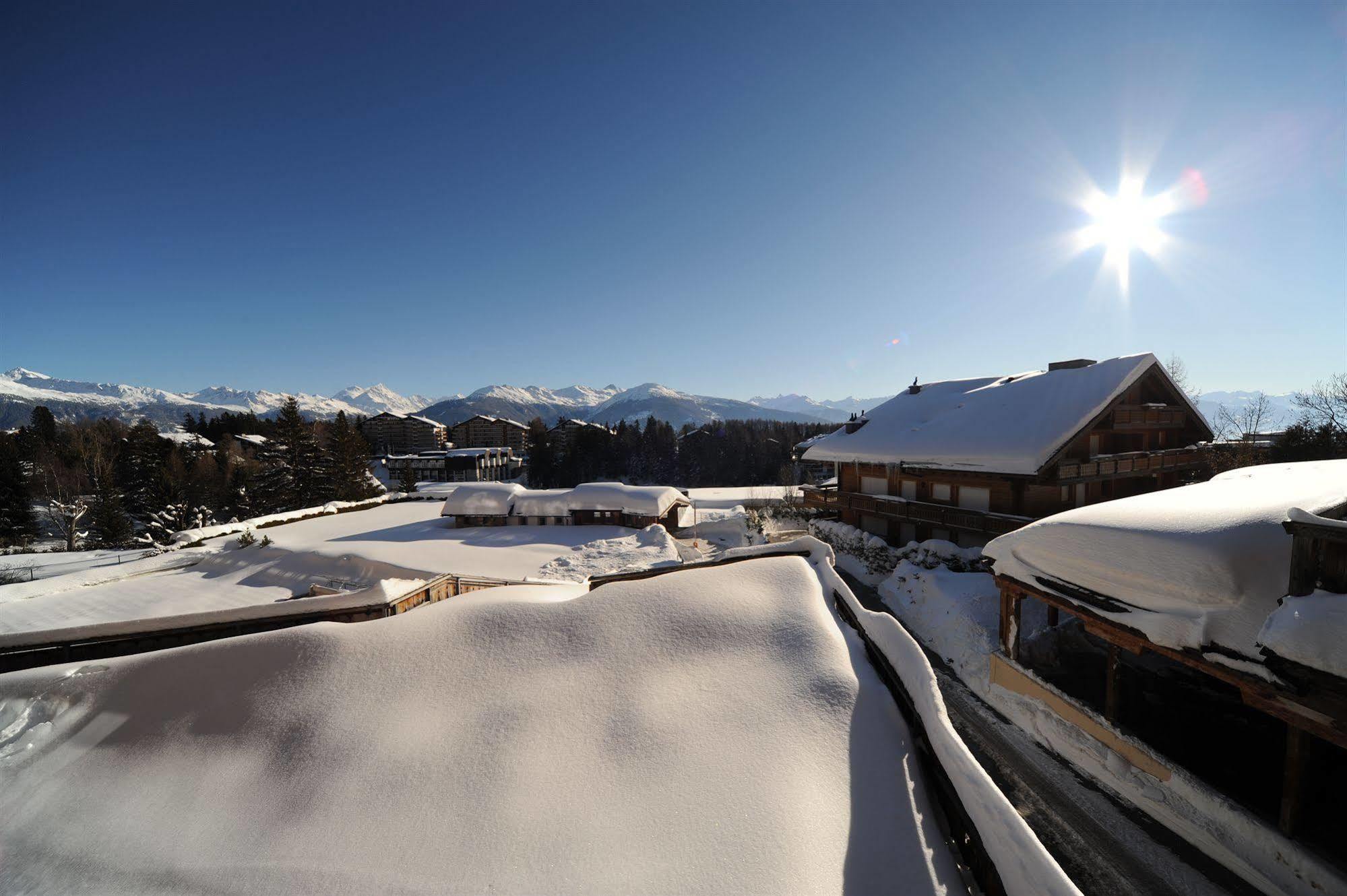 Hostellerie Du Pas De L'Ours "Relais Et Chateaux" Crans-Montana Exterior photo